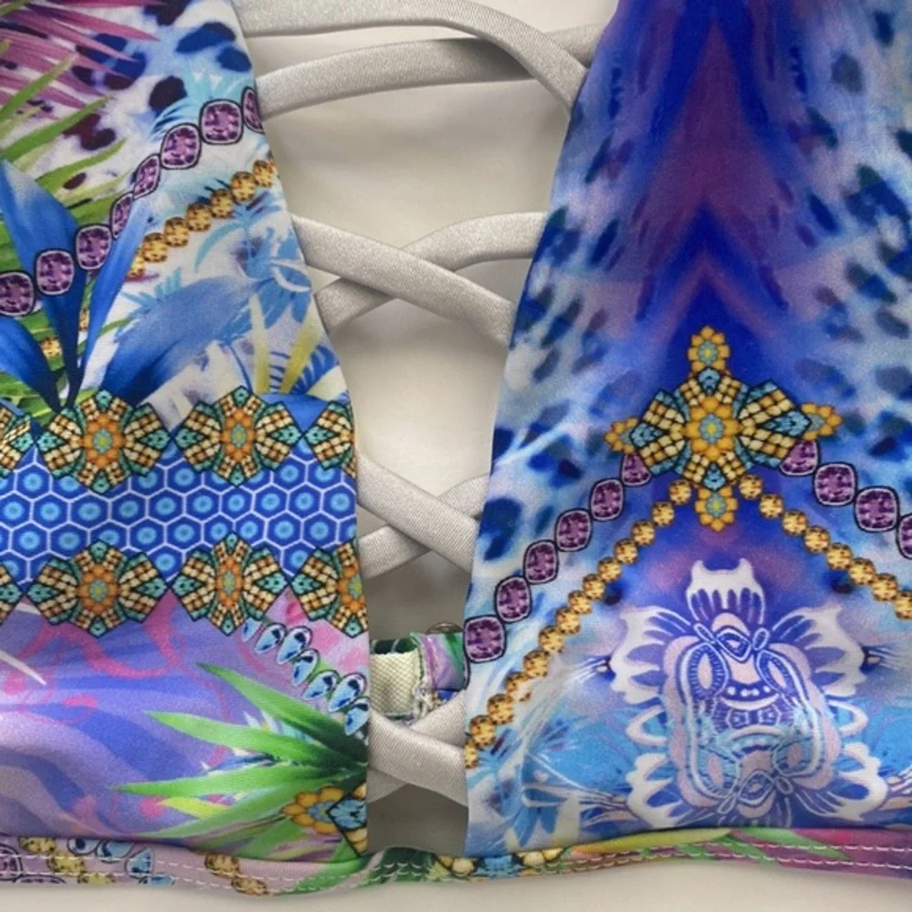 TiniBikini Swim‎ Top colorful blue and purple print size Large unpadded bikini